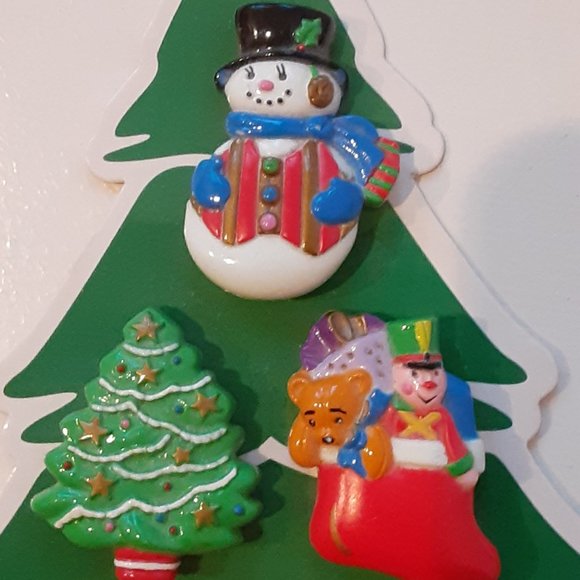 AVON Christmas-themed button covers - Picture 3 of 5